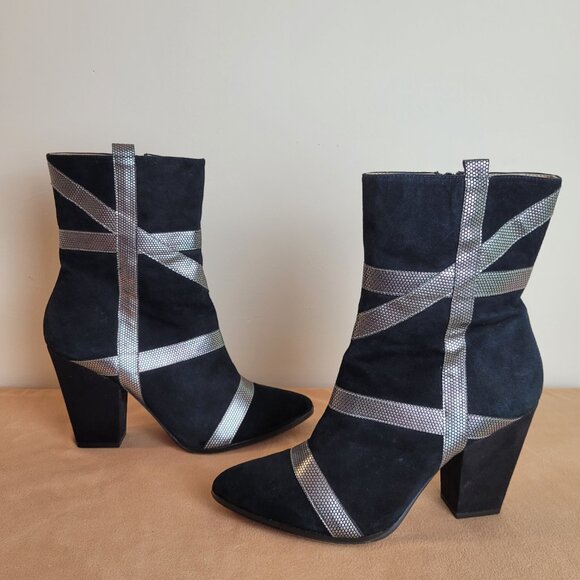 Y2K Vibe Paris Hilton Black Suede Silver Metallic Ankle Boots Size 9 Tawny Heels - Picture 3 of 16